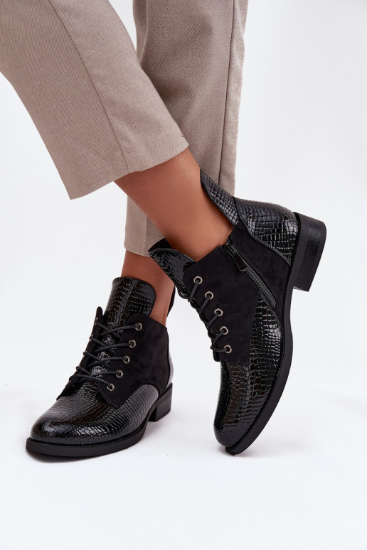 Botines de mujer negros con efecto charol y adornos Vinceza 16477