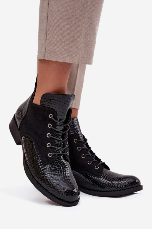 Botines de mujer negros con efecto charol y adornos Vinceza 16477
