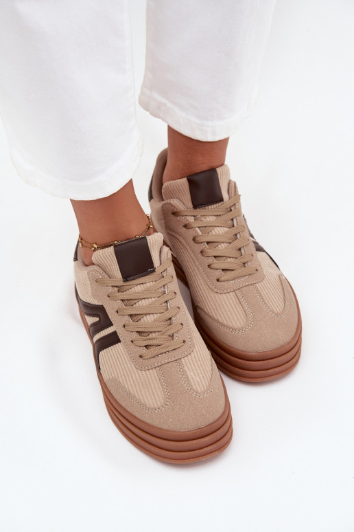 Zapatillas de terciopelo color arena con plataforma Corynelle