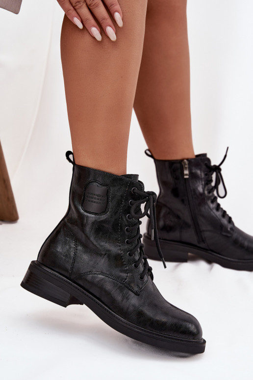 Botines de trabajo negros de cuero sintético para mujer con detalles decorativos Tai turiciejka K7180-01
