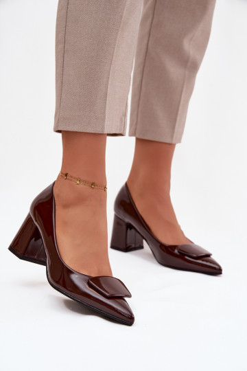 Zapatos efecto charol con tacones y adornos CzekoladoĮe Isoline 2