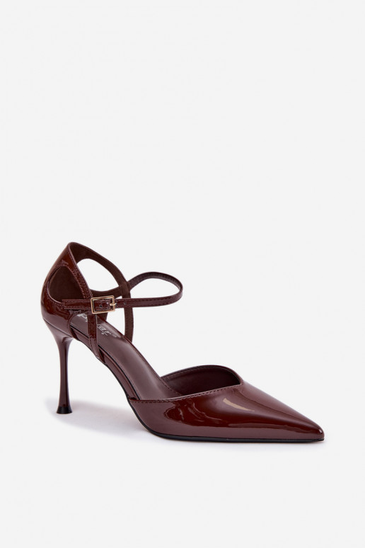Tacones efecto charol con correas CzekoladoĮe Tarilin