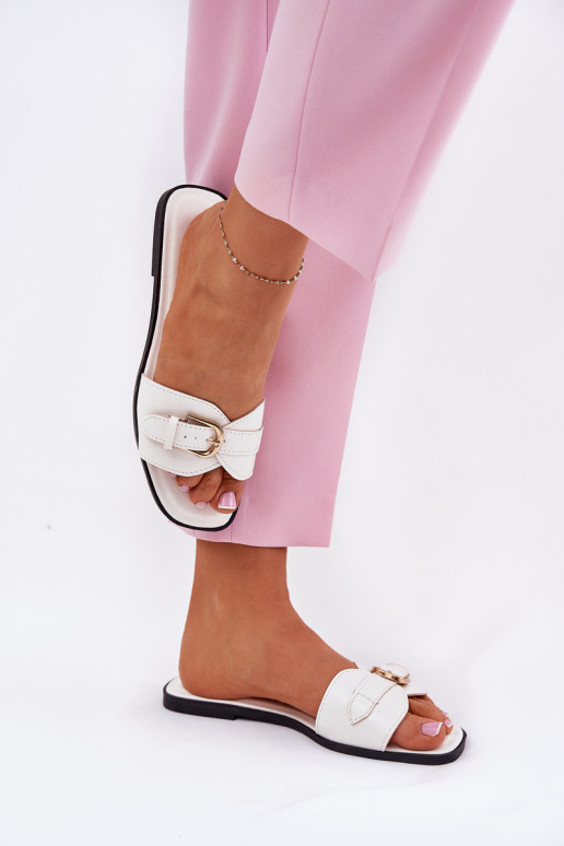 Zapatillas planas de mujer con hebillas doradas en blanco Esiobb