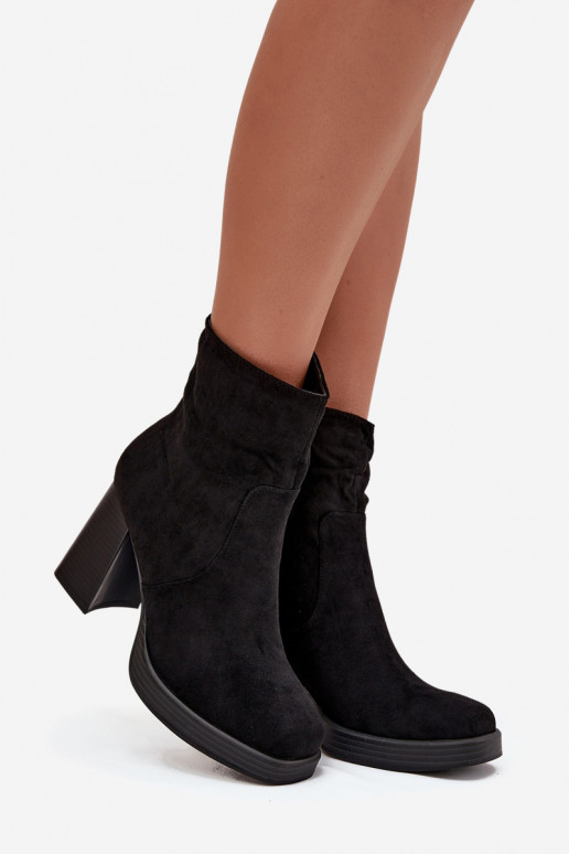Botines de mujer en negro Pavinne
