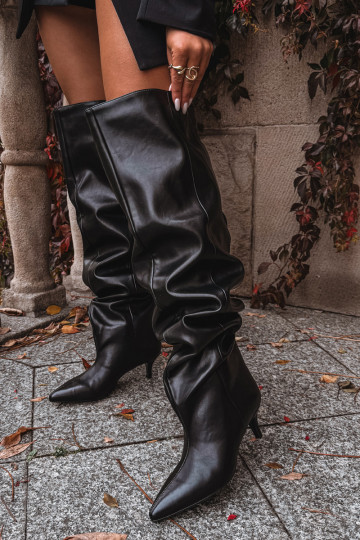 Botas altas de mujer slip-on con tacones delgados en negro Ysolienne
