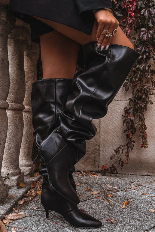 Botas altas de mujer slip-on con tacones delgados en negro Ysolienne