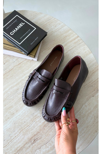 Mocasines de mujer con volantes en color burdeos Sabley 2