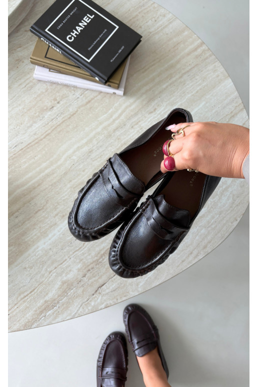 Mocasines de mujer con volantes en color chocolate Sabley