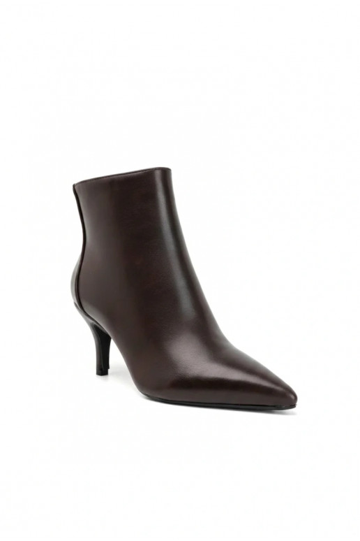 Botines con tacones delgados, punta afilada, en cuero sintético color chocolate Niretta