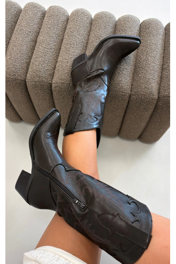 Botas altas de estilo cowboy con tacones en cuero sintético color chocolate Jarissa 2