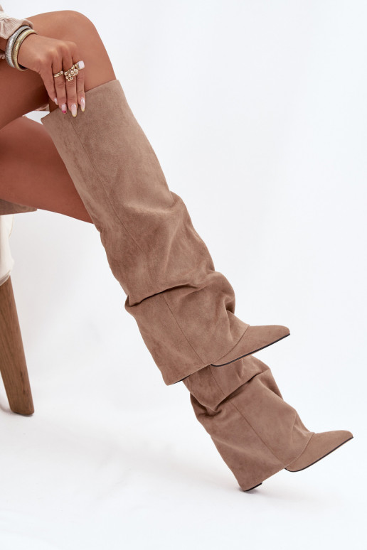 Botas altas de mujer forradas con inserciones y tacones de ante sintético color arena Elivira