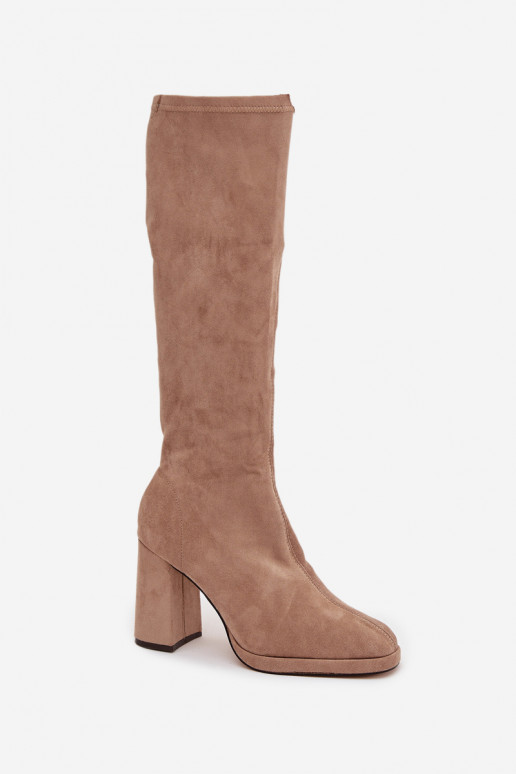 Botas altas de mujer con inserciones en tacón cuadrado color arena Brivana