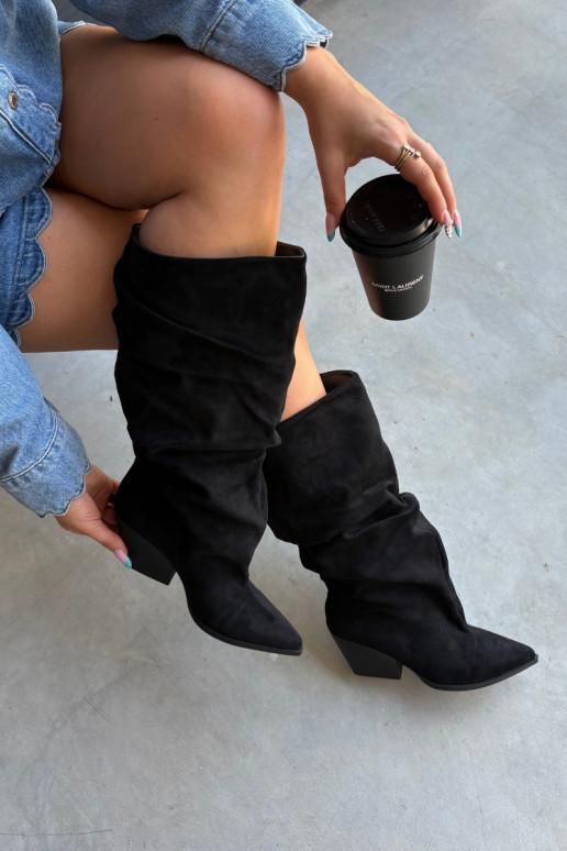 Botas por encima de la rodilla para mujer con parte superior curva y tacones de ante en color negro Durela
