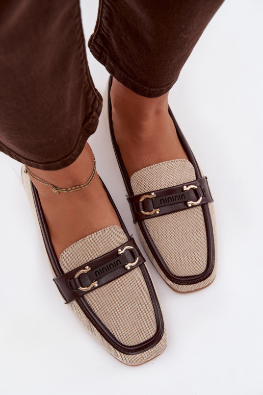 Mocasines marrones y color arena con elementos decorativos Evelora