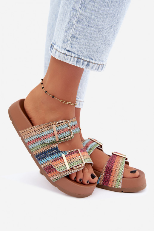 Chanclas doradas para mujer con hebillas y plataforma en varios colores Meretta
