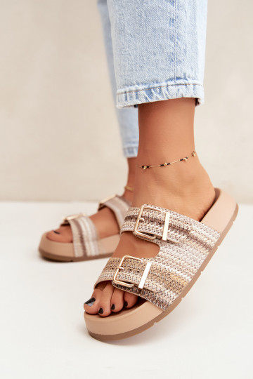 Chanclas doradas para mujer con hebillas y plataforma en arena y marrón Meretta 2