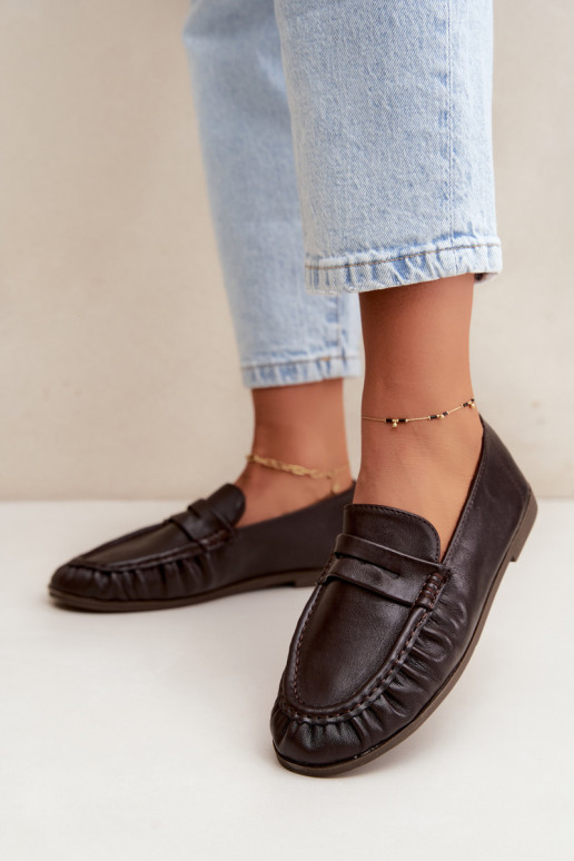 Mocasines de mujer con volantes en color chocolate Sabley