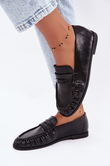 Mocasines de mujer con volantes en color negro Sabley