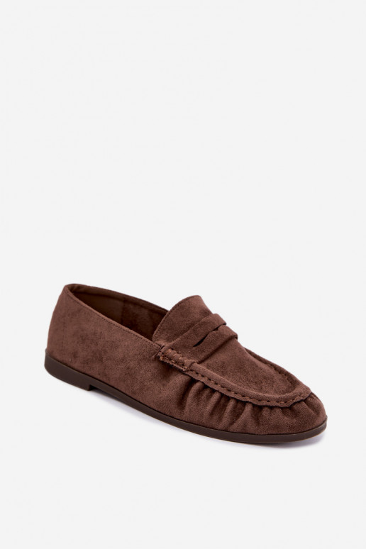 Mocasines de mujer con volantes de ante sintético en color marrón Sabley