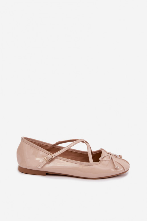 Bailarinas beige de charol con cintas Kokardką