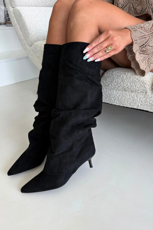 Botas arrugadas negras hasta la rodilla con tacón kitten de ante LoĮen