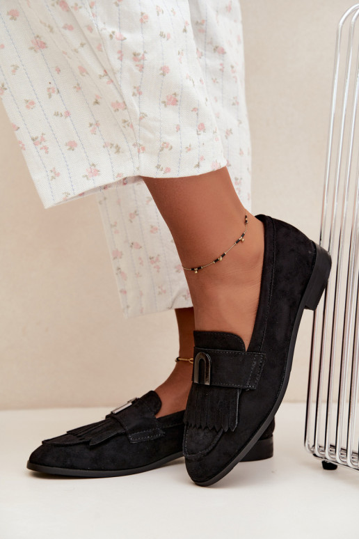 Mocasines negros para mujer con flecos y detalles dorados Brenis