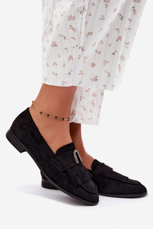 Mocasines negros para mujer con flecos y detalles dorados Brenis