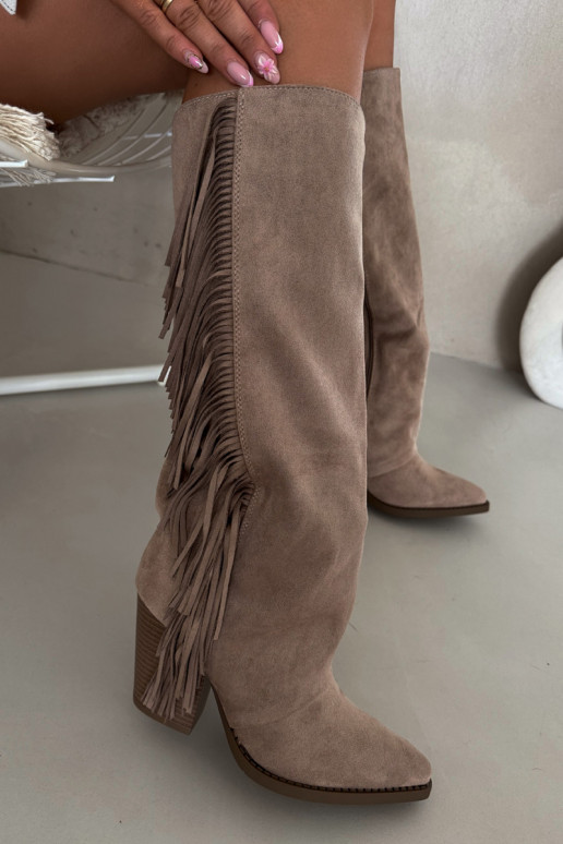 Botas altas color arena de estilo vaquero con tacones y flecos Tivara