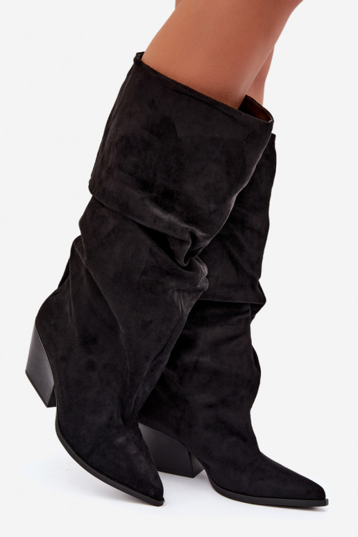 Botas por encima de la rodilla para mujer con parte superior curva y tacones de ante en color negro Durela