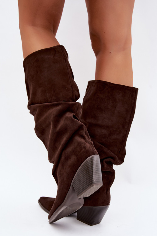 Botas por encima de la rodilla para mujer con parte superior curva y tacones de ante en color chocolate Durela
