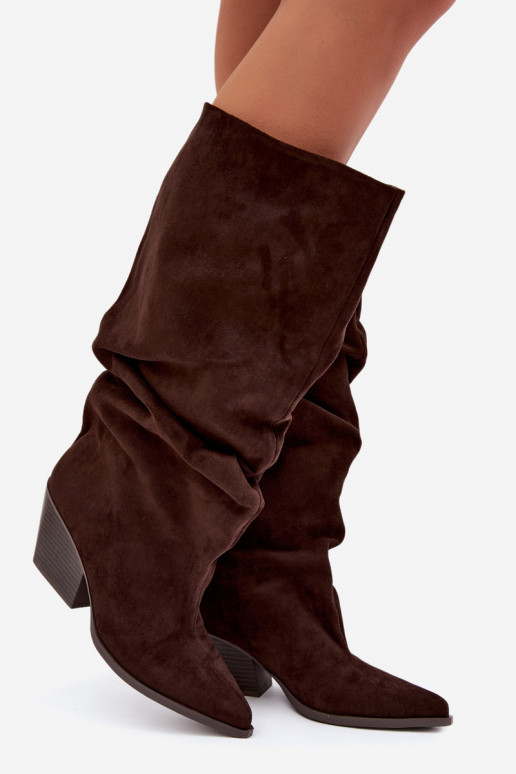 Botas por encima de la rodilla para mujer con parte superior curva y tacones de ante en color chocolate Durela