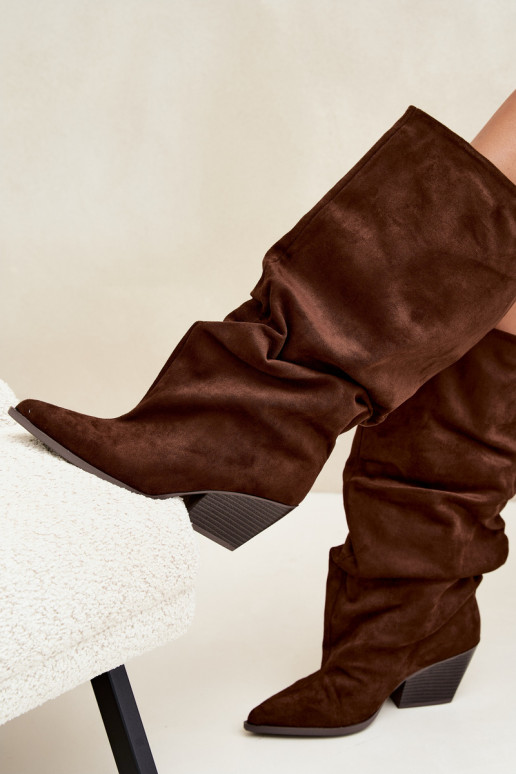 Botas altas para mujer con parte superior curva y tacones de ante, marrón Durela