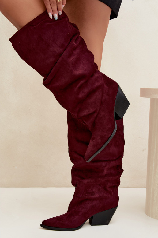 Botas por encima de la rodilla para mujer con parte superior curva y tacones de ante en color burdeos Durela