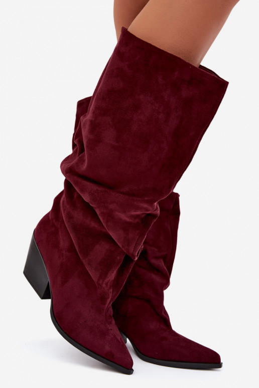 Botas por encima de la rodilla para mujer con parte superior curva y tacones de ante en color burdeos Durela