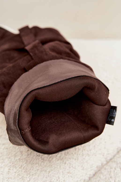 Botas por encima de la rodilla para mujer con tacones, volantes y hebillas en color chocolate Caster
