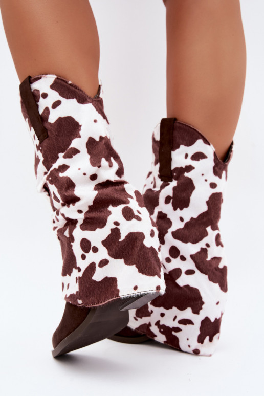 Botines de estilo cowboy con caña curva y tacones en color marrón Havie