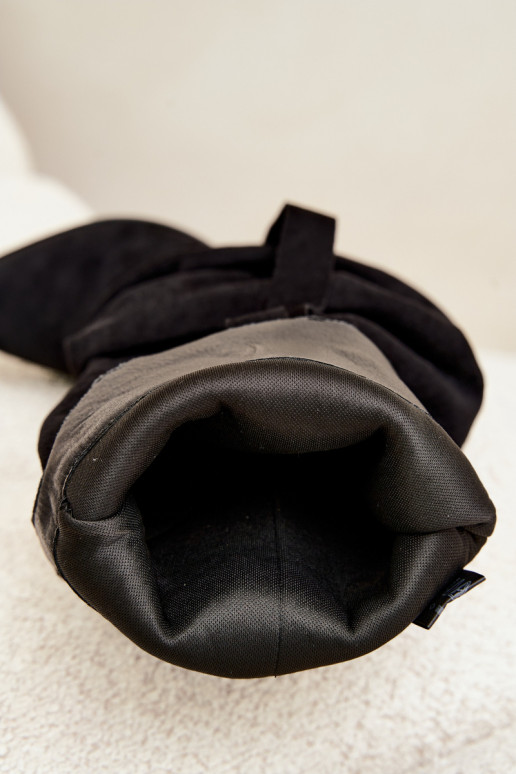 Botas negras de mujer hasta la rodilla con tacones y hebillas Caster
