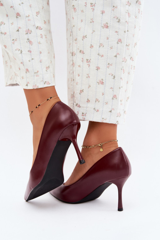 Zapatos de tacón clásicos de cuero sintético, color burdeos Nesha