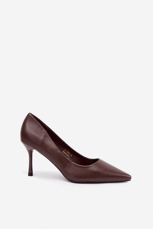 Zapatos de tacón clásicos de cuero sintético, color chocolate Nesha