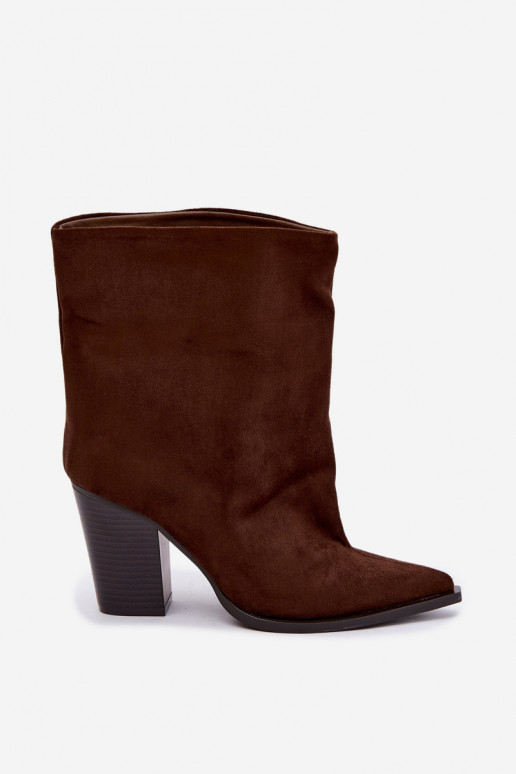 Botines de mujer de punta en color marrón Hileta