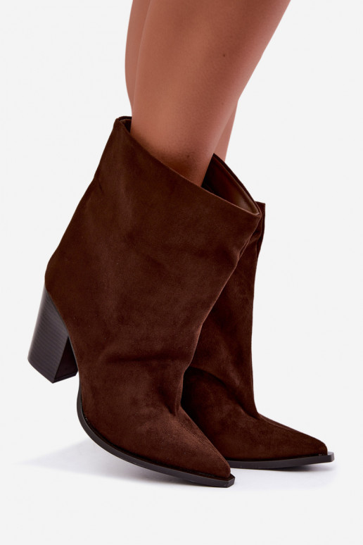 Botines de mujer de punta en color marrón Hileta