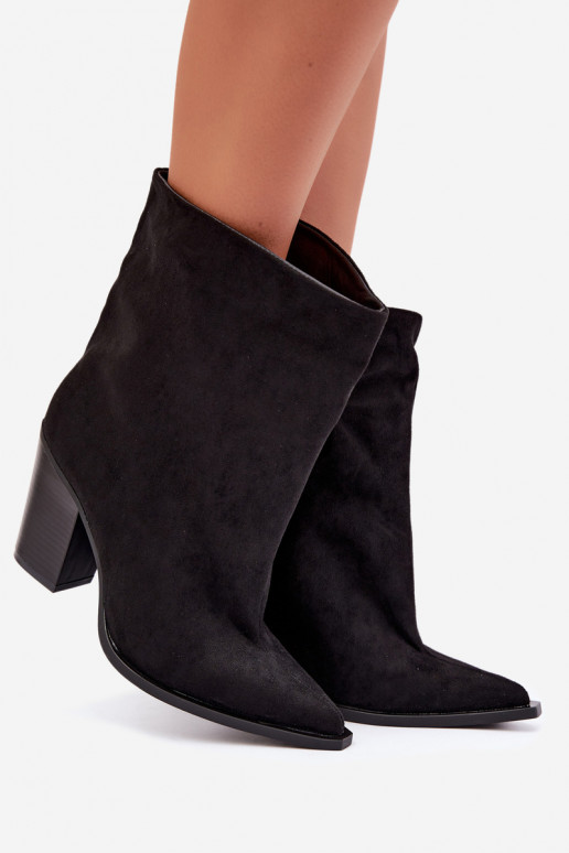 Botines de mujer de punta en color negro Hileta