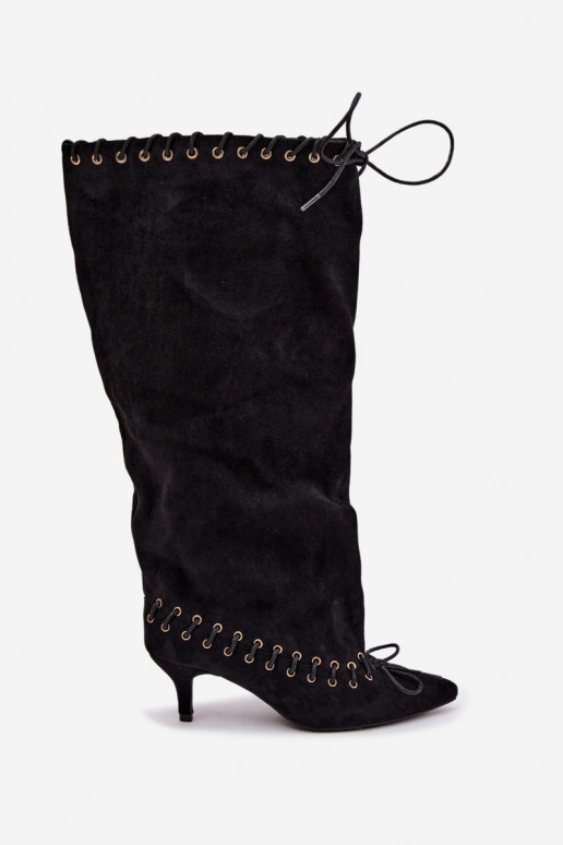 Botas altas con tacón medio de ante sintético con cordones decorativos en color negro Juletta