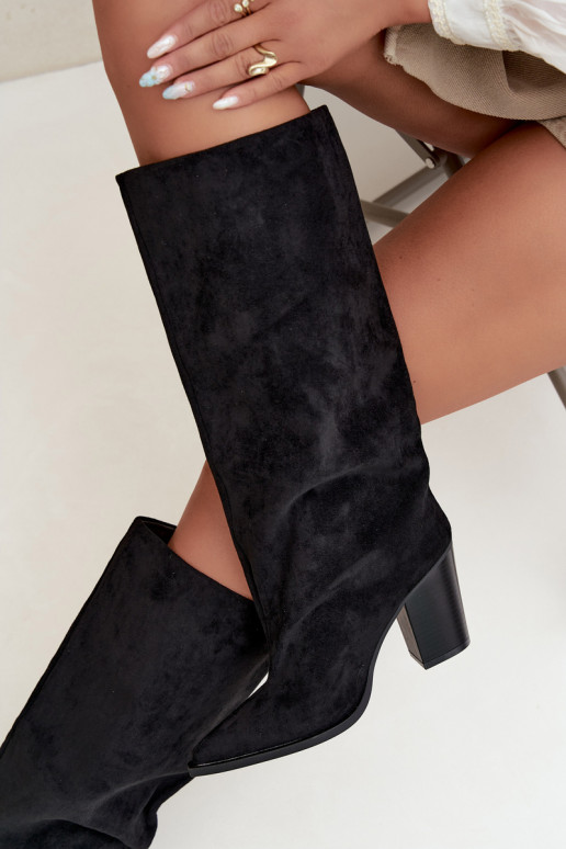 Botas altas de mujer sin cierre con tacón en ante sintético color negro Carmina