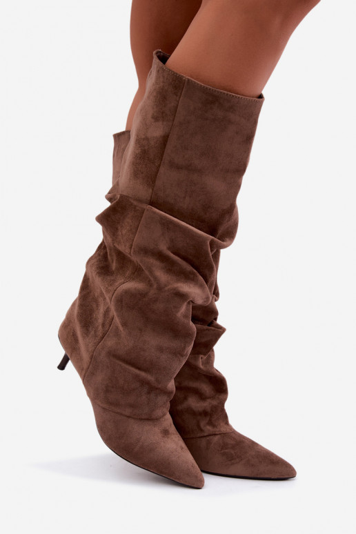 Botas arrugadas caqui hasta la rodilla con tacón kitten de ante LoĮen