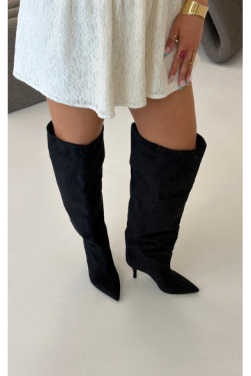 Botas altas para mujer slip-on con tacones finos en color negro Corly 2