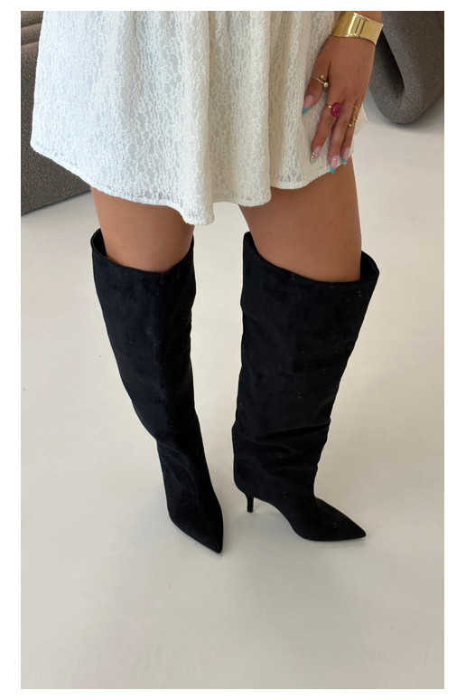 Botas altas para mujer slip-on con tacones finos en color negro Corly
