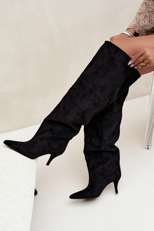 Botas altas para mujer slip-on con tacones finos en color negro Corly