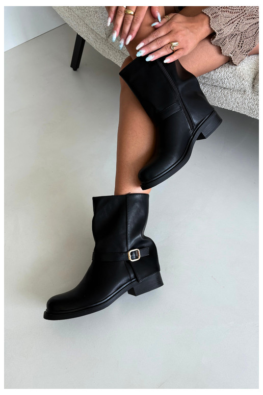 Botines aislados para mujer con hebillas en color negro Corley