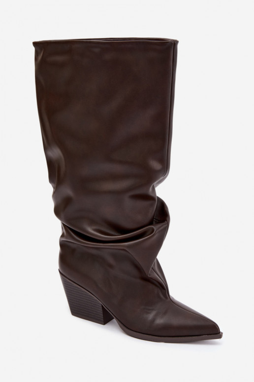 Botas altas color chocolate de slip-on con tacones y punta afilada de cuero sintético Blenia